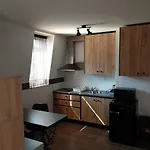 U Zbojnika Zabojnika Апартаменты